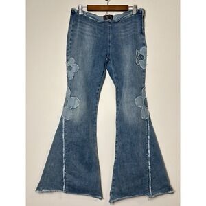 dELiAs Dolls Kill Flare Leg Jeans Womens XL Flower Applique Raw Hem Retro Boho